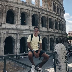 Meet your Posher, Christopher